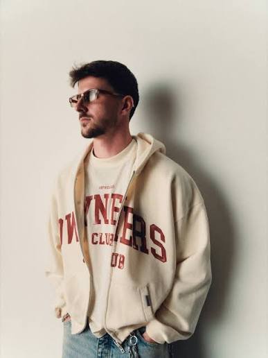 Represent Clothing